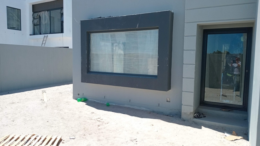 4 Bedroom Property for Sale in Sandown Western Cape